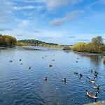Koselig Leilighet Pa Ostensjo Med Stor Uteplass