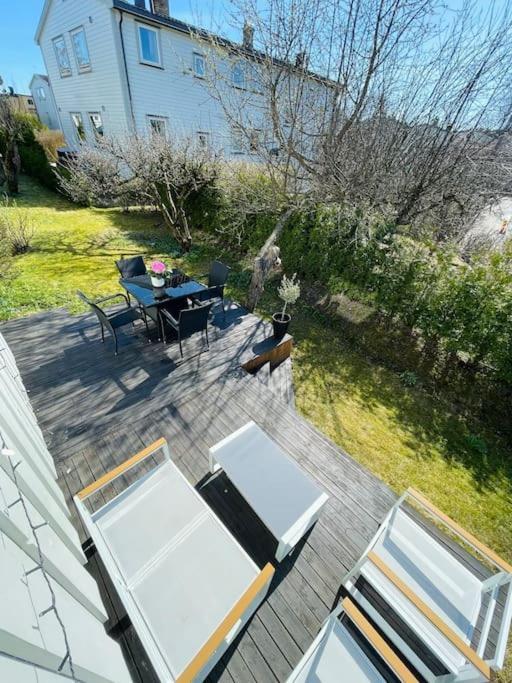 Apartment Koselig Pa Ostensjo Med Stor Uteplass