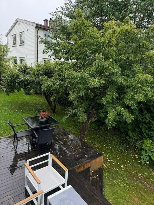 Koselig Pa Ostensjo Med Stor Uteplass Apartment